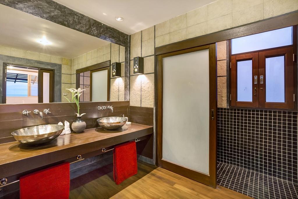קו סמוי Emerald Sands - Beach Front 4 Bed Pool Villa חדר תמונה