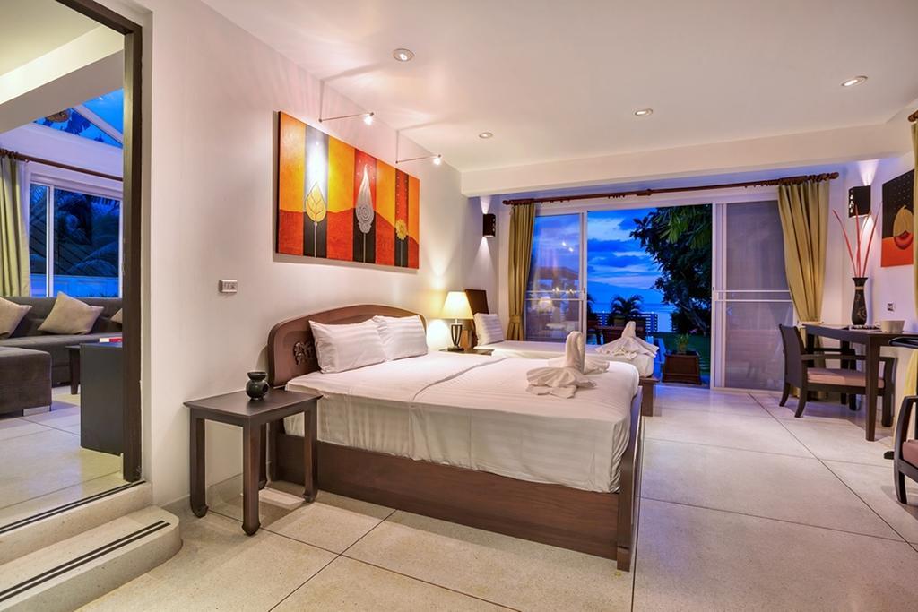 קו סמוי Emerald Sands - Beach Front 4 Bed Pool Villa חדר תמונה